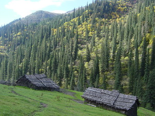 Trek towards Dzongsar Monastery en route to Derge in Kham