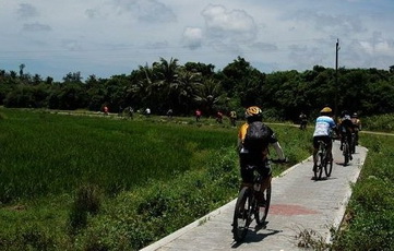 Biking Tour on Hainan Island