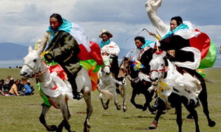 Nagqu Horse Racing Festival in Northern Tibet