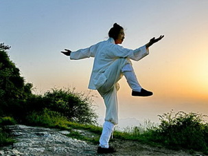 Kung Fu Practice at Golden Summit of Mt.Emei,Sichuan