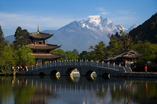 Far View Lijiang Jade Dragon Snow Mountain